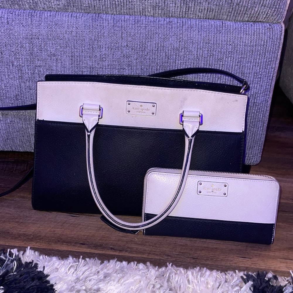 Kate Space Black and White Purse FREE matching wallet with purchase of purse!!